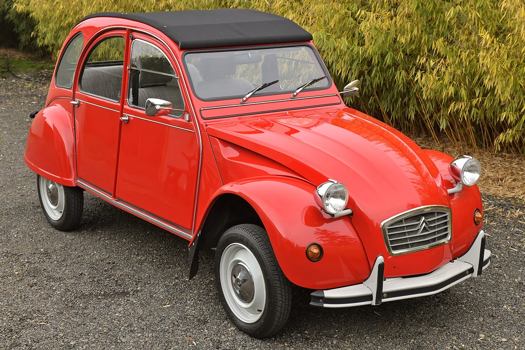 Citroen 2CV - Image 25 of 31