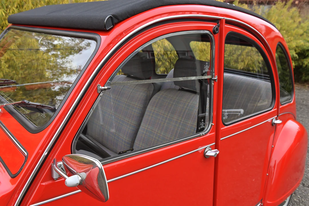 Citroen 2CV - Image 8 of 31