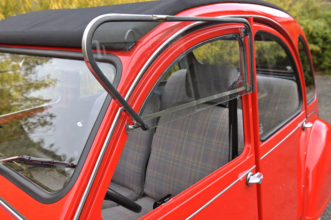 Citroen 2CV - Image 9 of 31