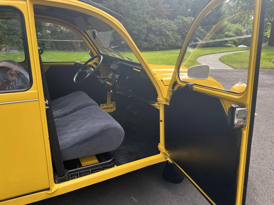 Citroen 2CV - Image 24 of 31