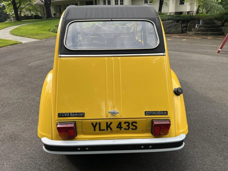 Citroen 2CV - Image 9 of 31