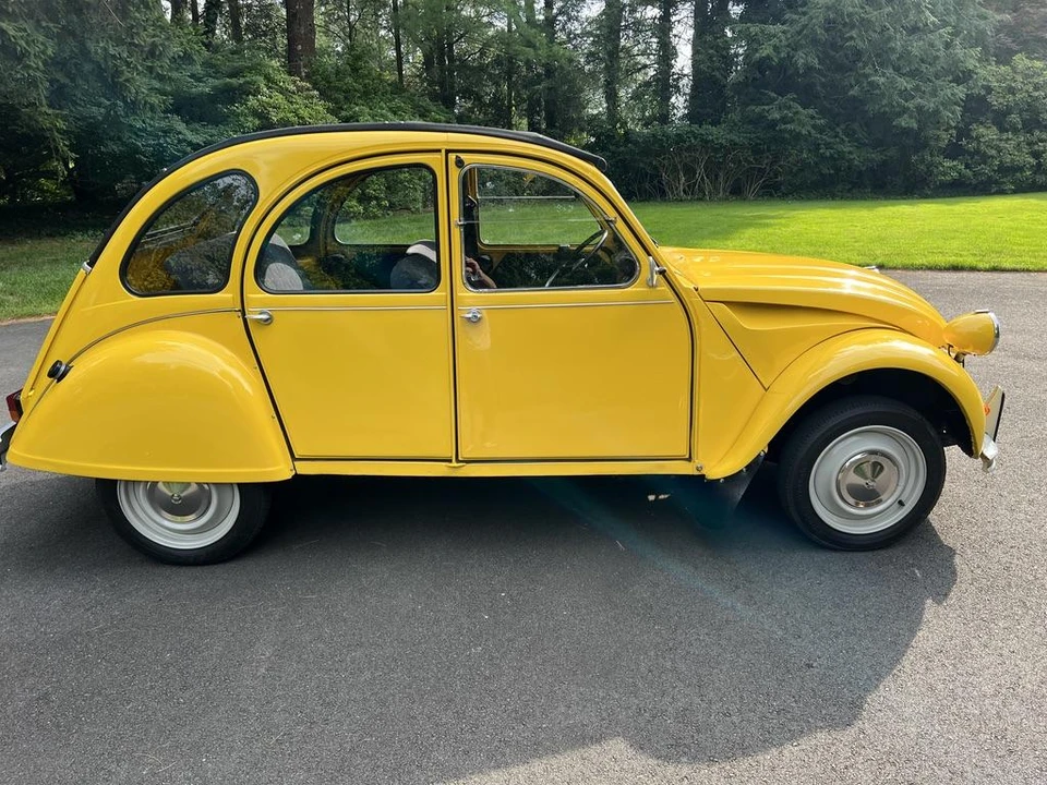 Citroen 2CV - Image 7 of 31