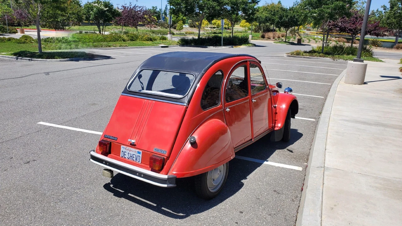 Citroen 2CV - Image 6 of 31