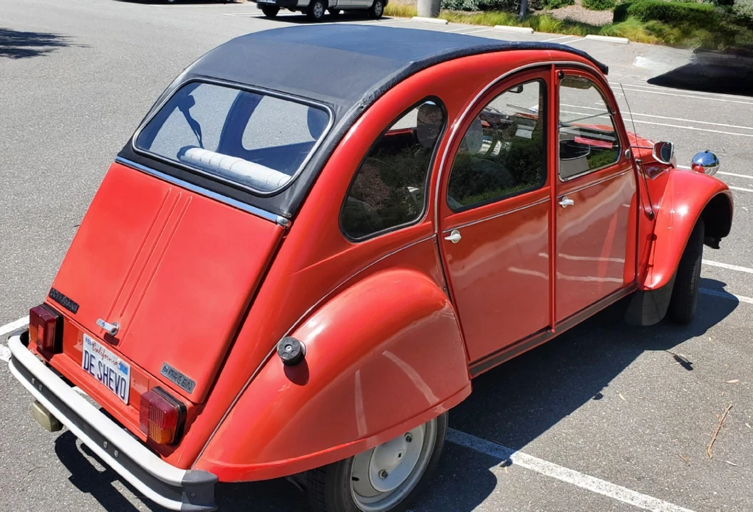 Citroen 2CV - Image 14 of 31