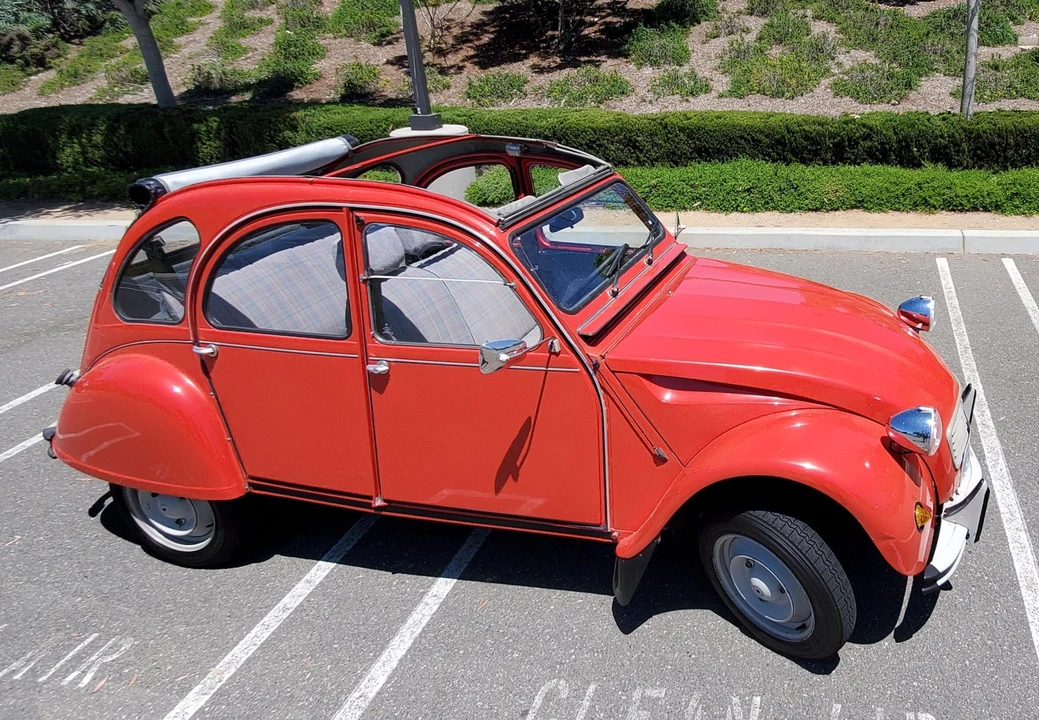 Citroen 2CV - Image 21 of 31