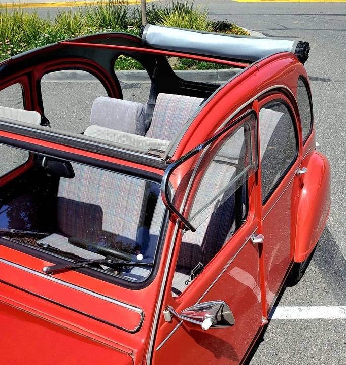 Citroen 2CV - Image 25 of 31