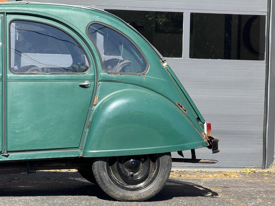 Citroen 2CV - Image 25 of 31
