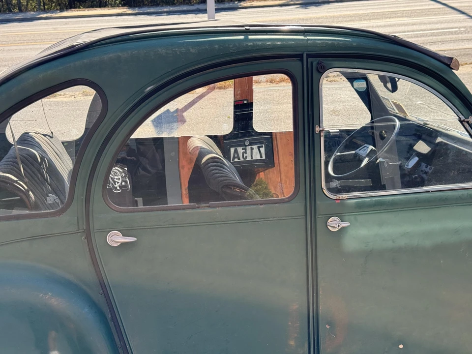 Citroen 2CV - Image 28 of 31