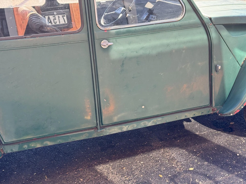Citroen 2CV - Image 27 of 31