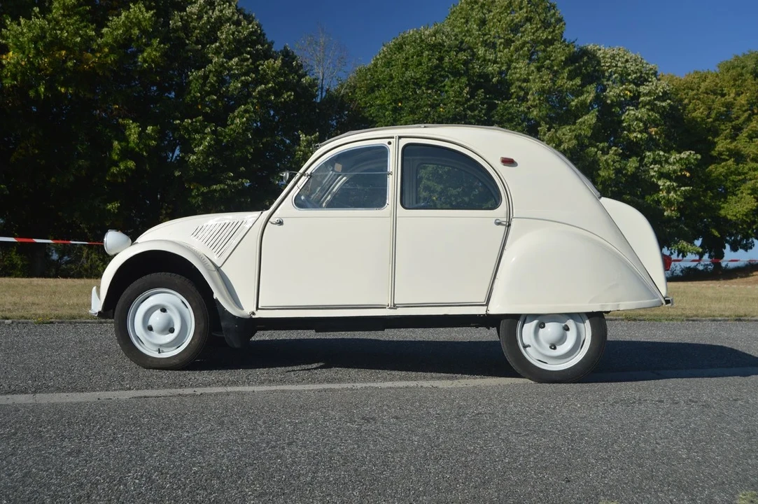 1955 Citroen 2CV - Image 16 of 31