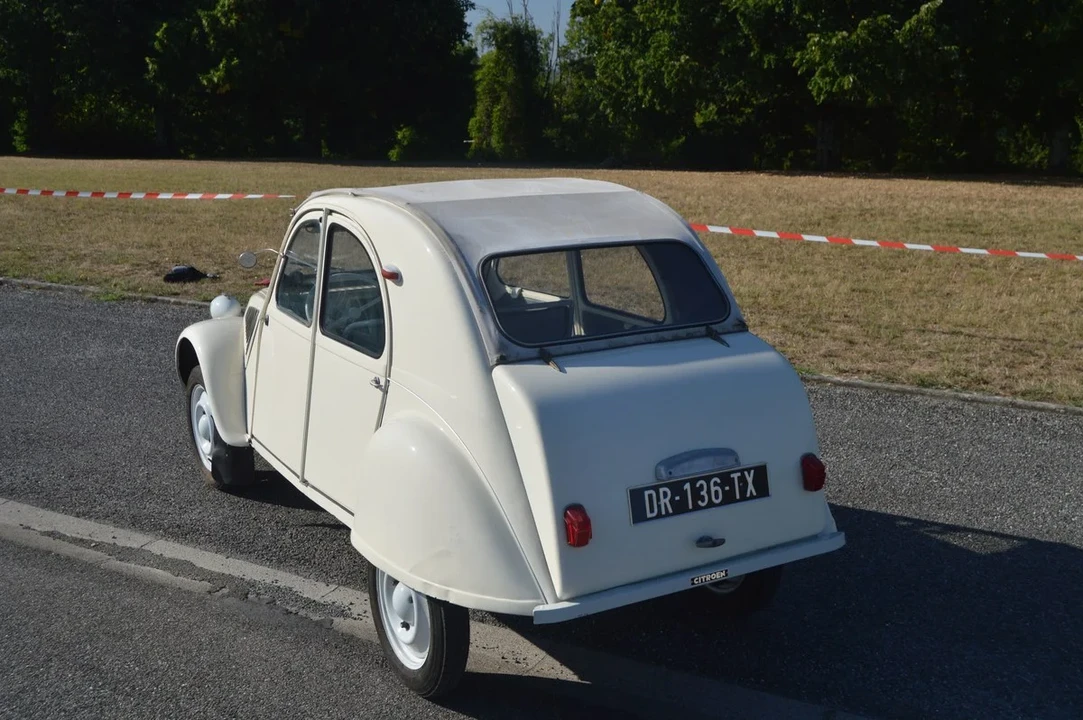 1955 Citroen 2CV - Image 23 of 31