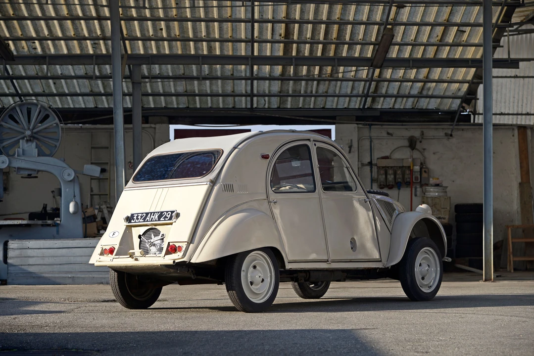 Citroen 2CV Sahara - Image 3 of 13