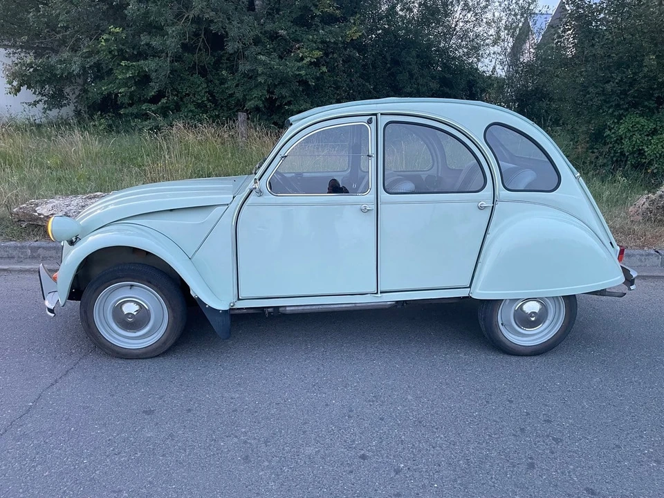1982 Citroen 2CV - Image 2 of 30