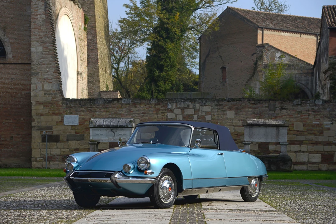 Citroen DS19 - Image 3 of 30