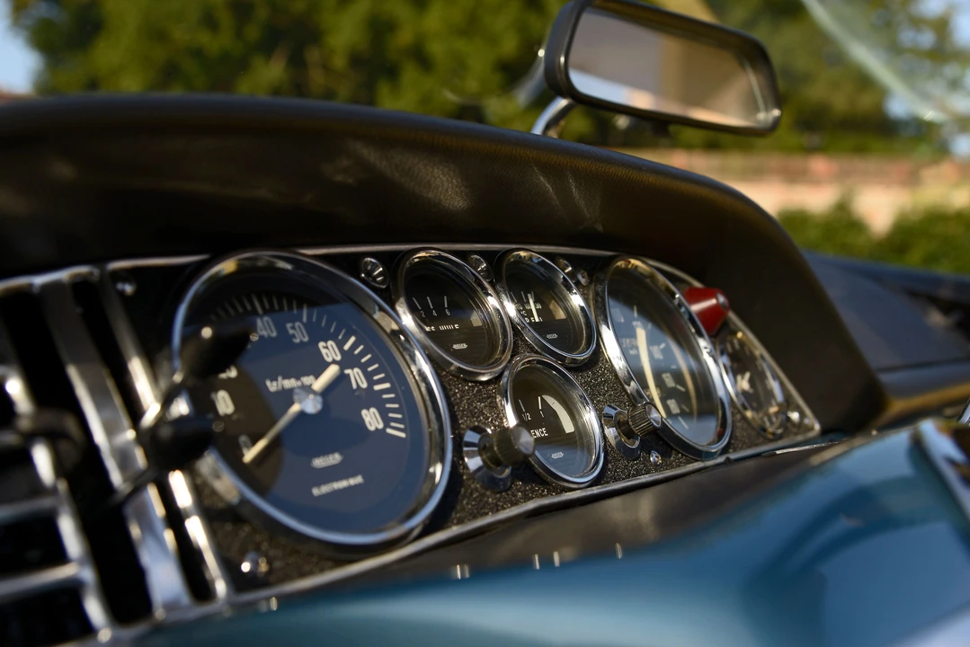 Citroen DS19 - Image 14 of 30
