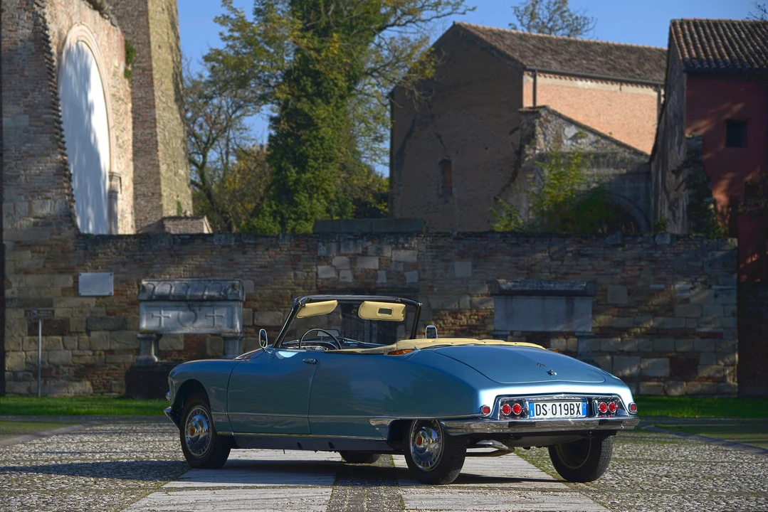 Citroen DS19 - Image 5 of 30