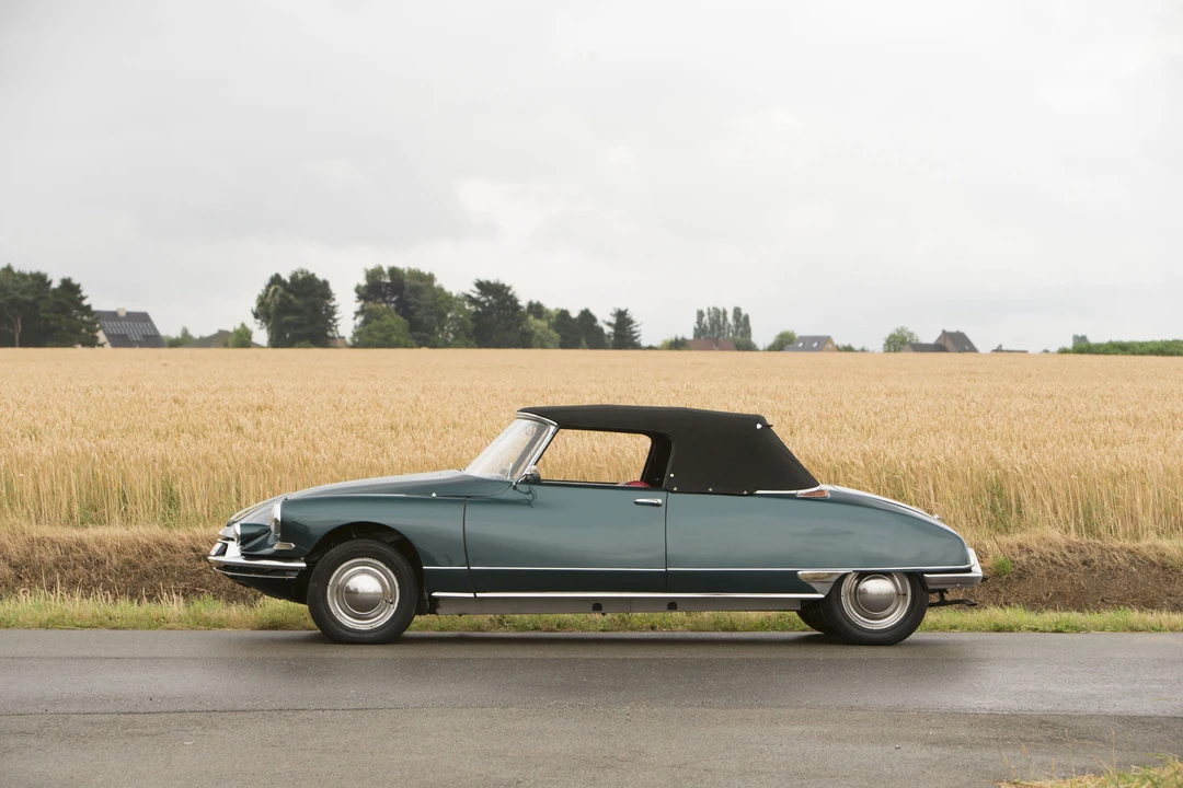Citroen DS19 - Image 10 of 31