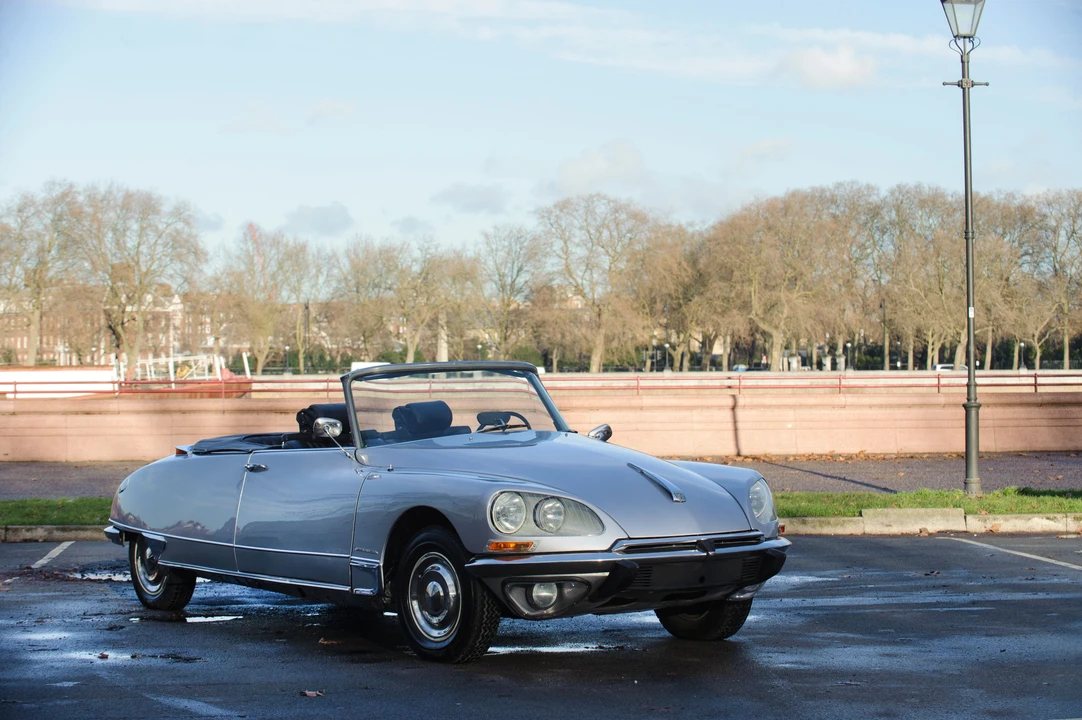Citroen DS21 - Image 2 of 12