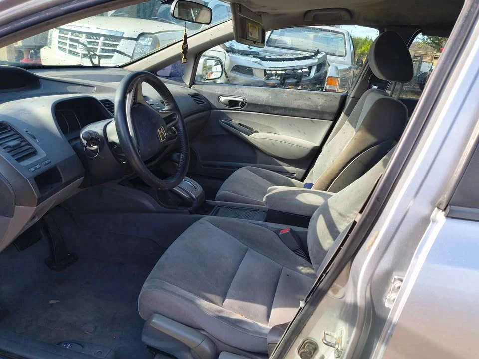 2009 Honda Civic 8th Gen - Image 6 of 6