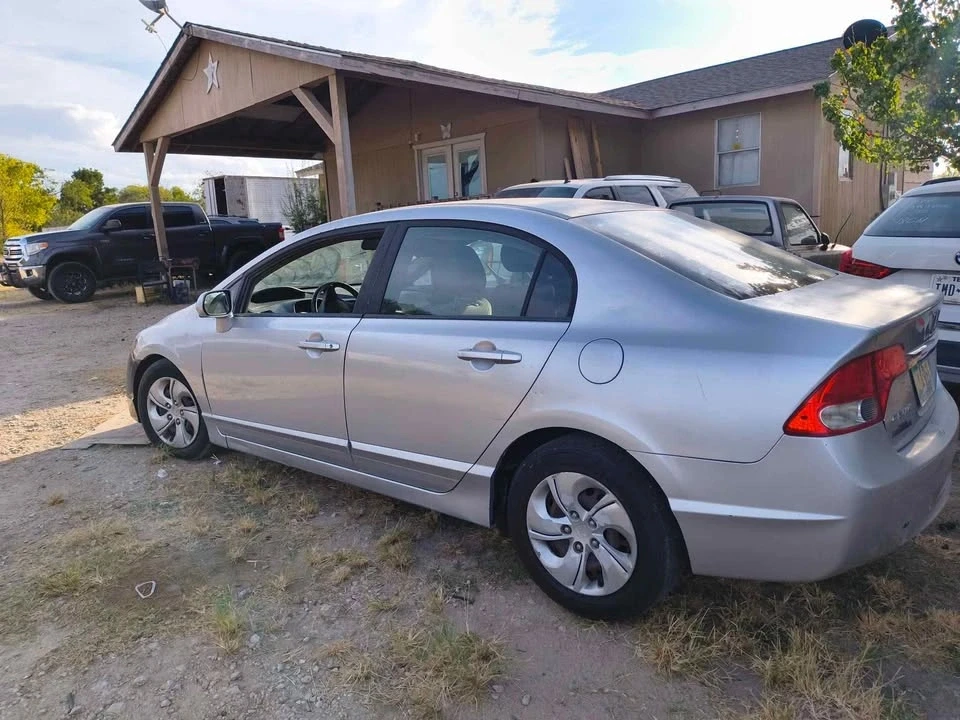 2009 Honda Civic 8th Gen - Image 4 of 6