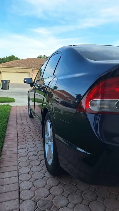 2011 Honda Civic 8th Gen - Image 3 of 10