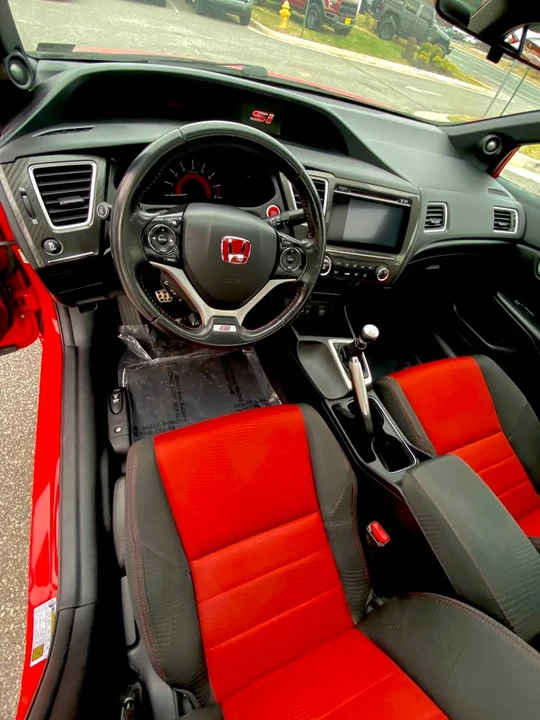 2015 Honda Civic Si 9th Gen - Image 4 of 9
