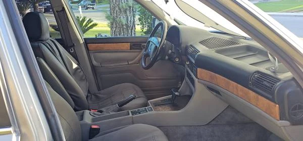 1988 BMW E32 7 Series - Image 5 of 11