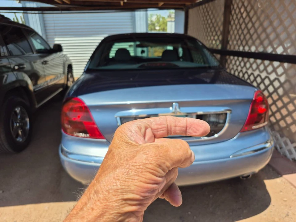 1999 Lincoln Continental 9th Gen - Image 3 of 15
