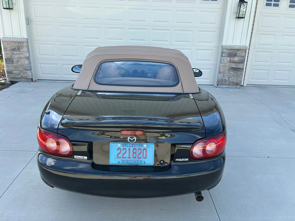 2001 Mazda NB MX-5 Miata - Image 3 of 10