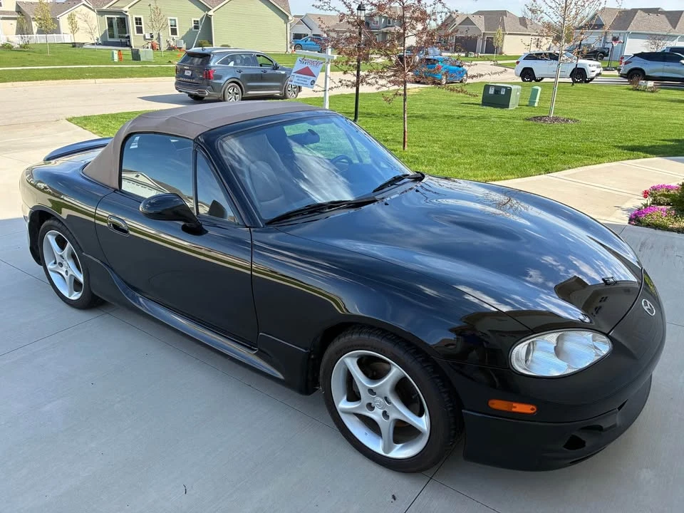 2001 Mazda NB MX-5 Miata - Image 4 of 10