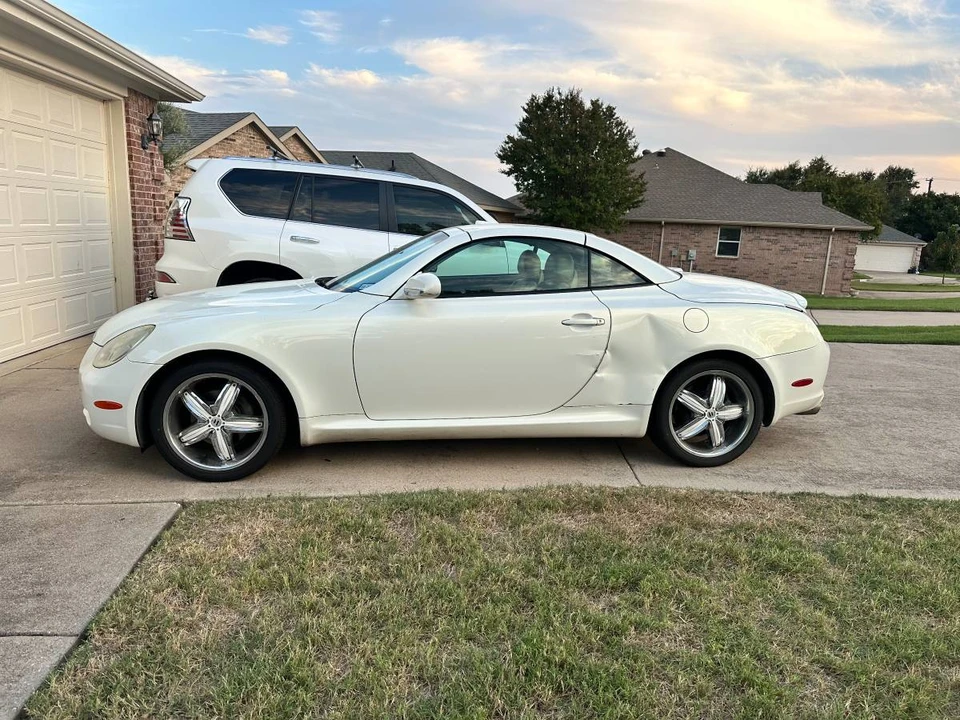 2003 Lexus SC430 - Image 2 of 8