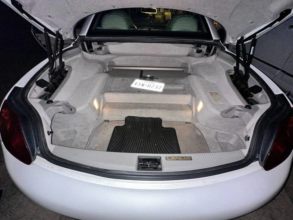 2003 Lexus SC430 - Image 5 of 8