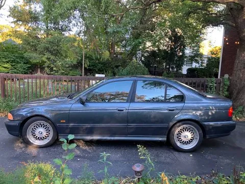 2000 BMW 528i