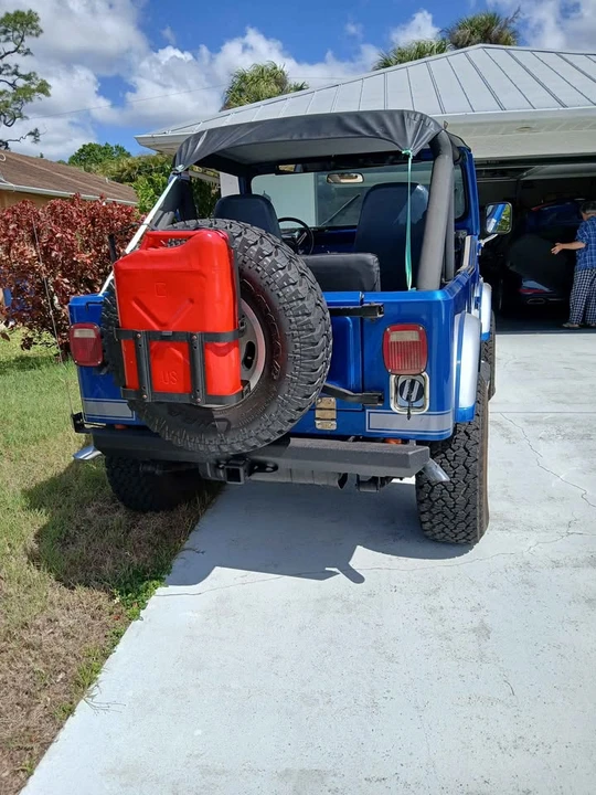 Jeep CJ7 - Image 3 of 10