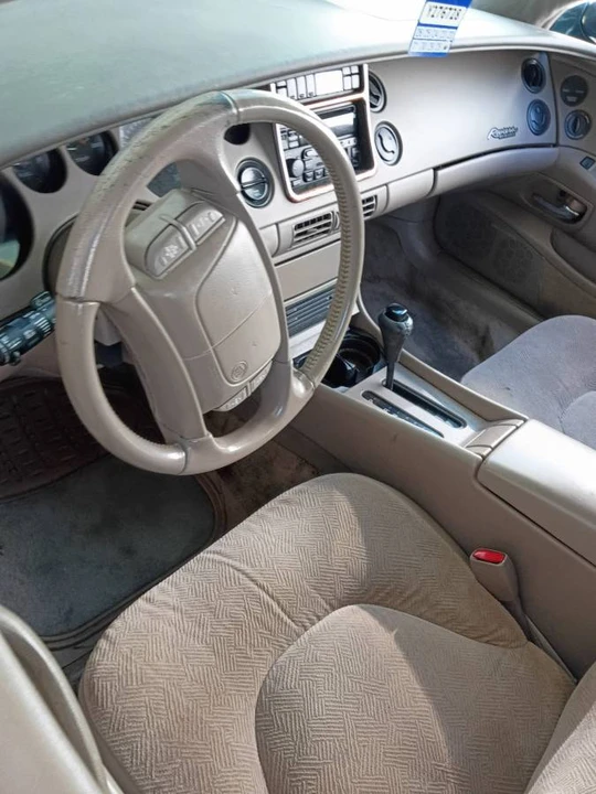 1998 Buick Riviera 8th Gen - Image 6 of 8