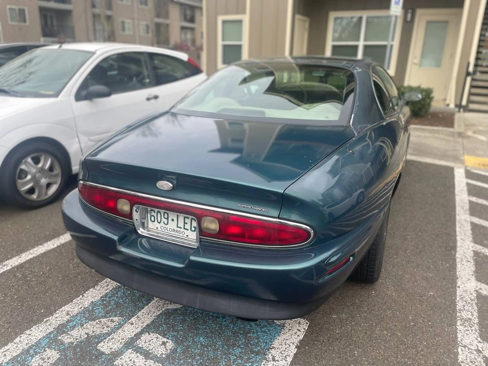 1998 Buick Riviera 8th Gen - Image 3 of 8