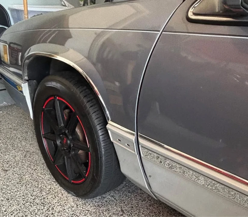 Cadillac DeVille - Image 2 of 4