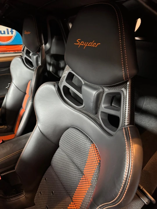 Parts & Memorabilia Seats & Interior - Image 3 of 11