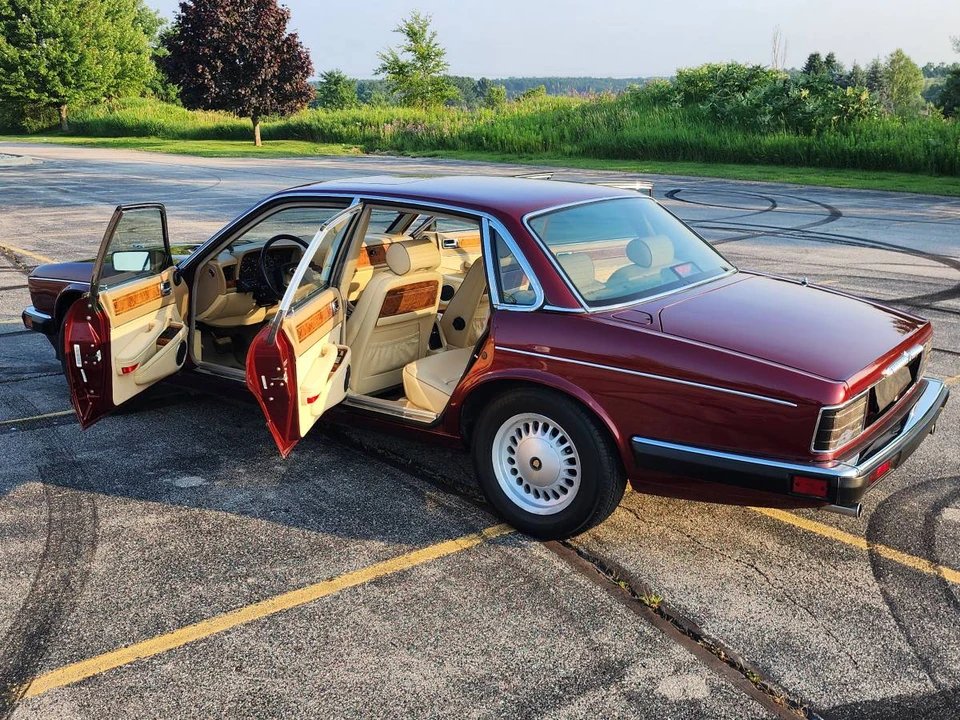 1992 Jaguar XJ40 XJ - Image 2 of 15