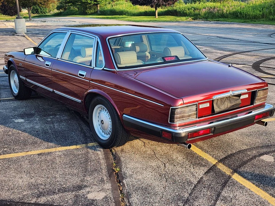 1992 Jaguar XJ40 XJ - Image 11 of 15