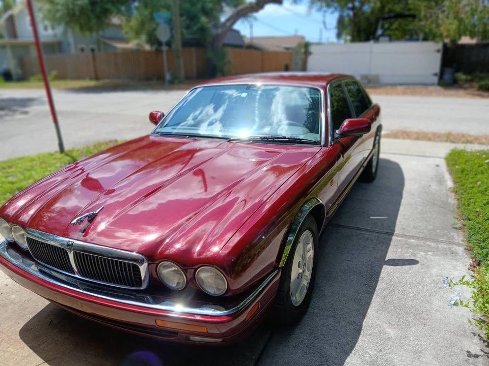 1997 Jaguar X300 XJ - Image 2 of 9