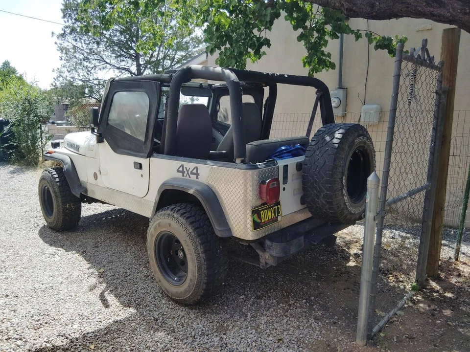 1992 Jeep YJ Wrangler - Image 11 of 11