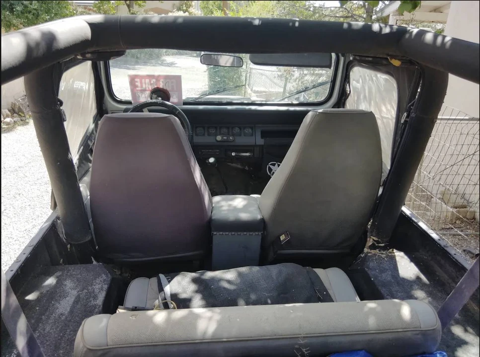1992 Jeep YJ Wrangler - Image 5 of 11