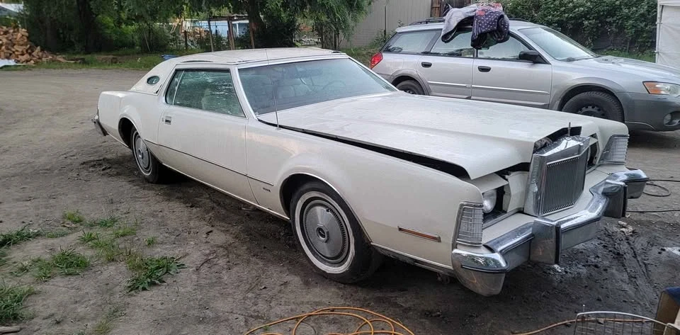 Lincoln Continental Mark V - Image 2 of 7