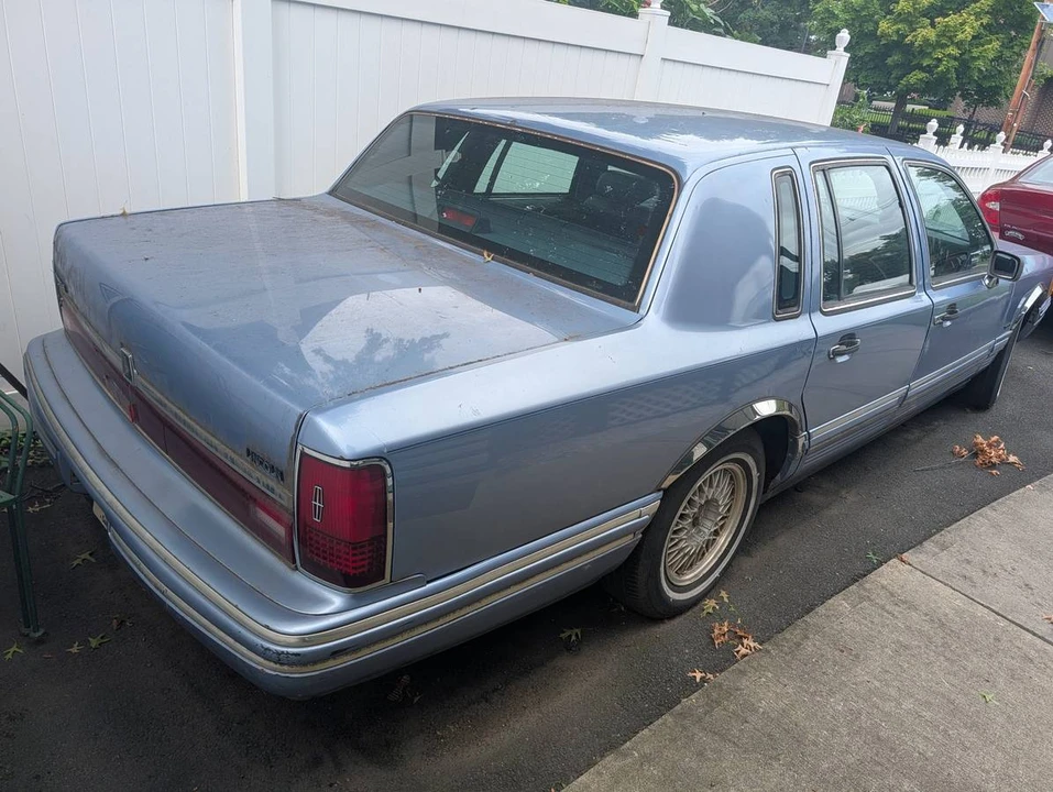 1972 Lincoln Continental 5th Gen - Image 2 of 24