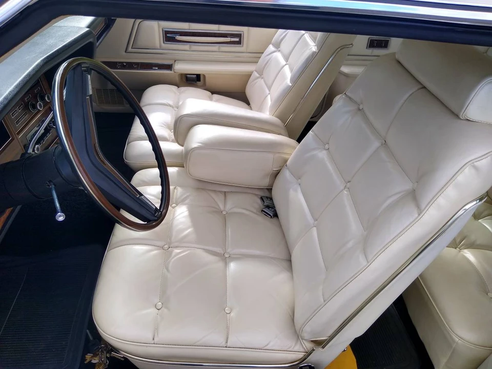 1972 Lincoln Continental 5th Gen - Image 19 of 24