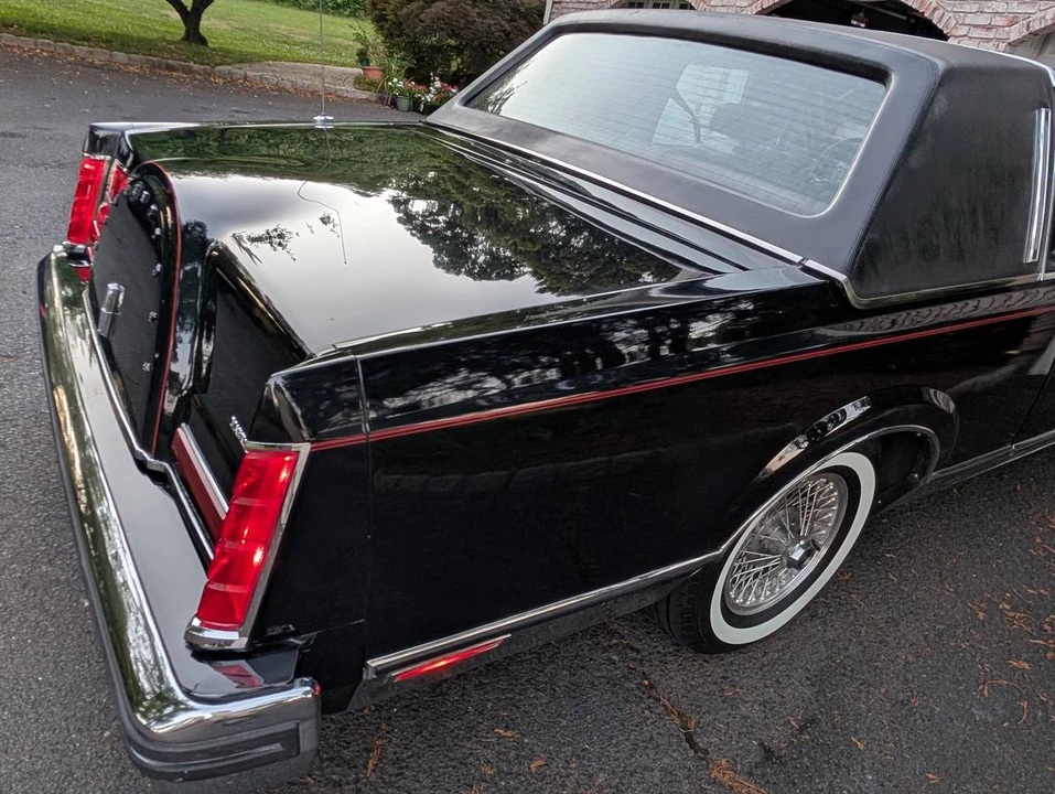 1972 Lincoln Continental 5th Gen - Image 11 of 24
