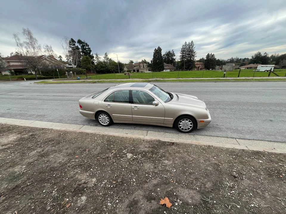 2000 Mercedes-Benz W210 E-Class - Image 8 of 11