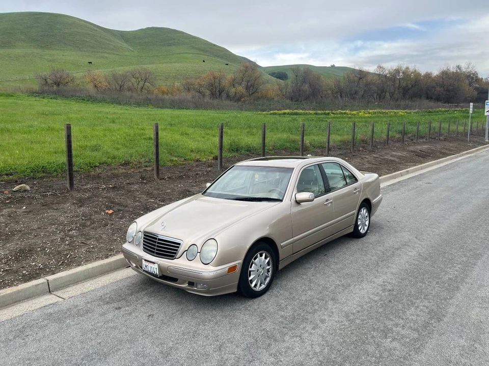 2000 Mercedes-Benz W210 E-Class - Image 2 of 11