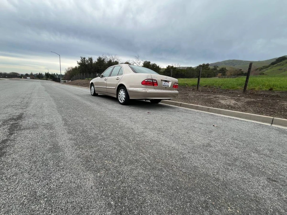 2000 Mercedes-Benz W210 E-Class - Image 6 of 11